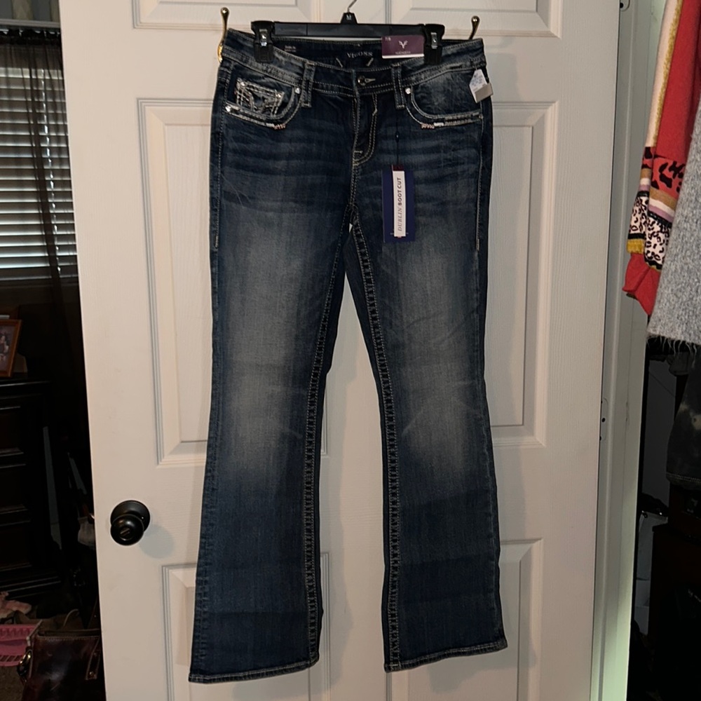 Boot cut jeans